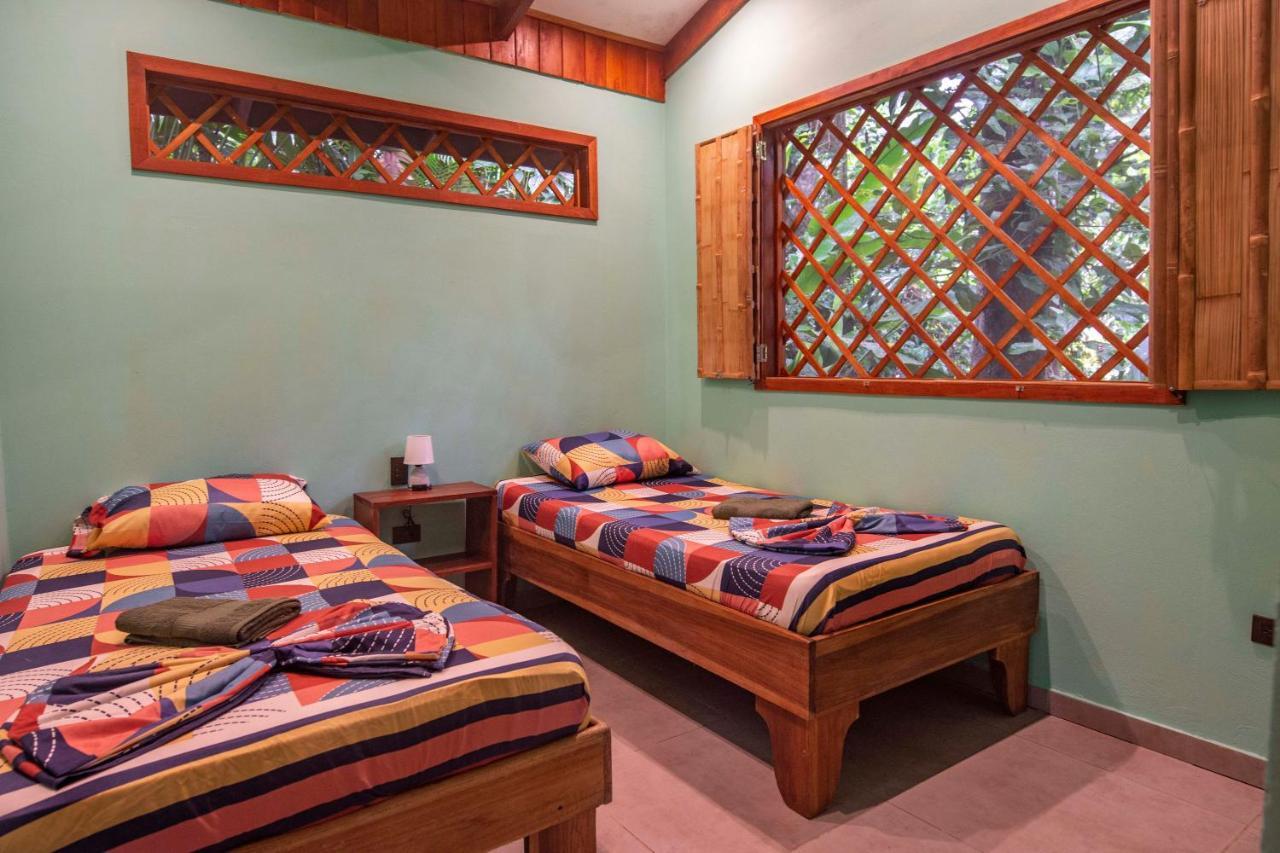 Villa Pina Dorada Dependencia Del Hotel Casa Merlin Puerto Viejo de Talamanca المظهر الخارجي الصورة