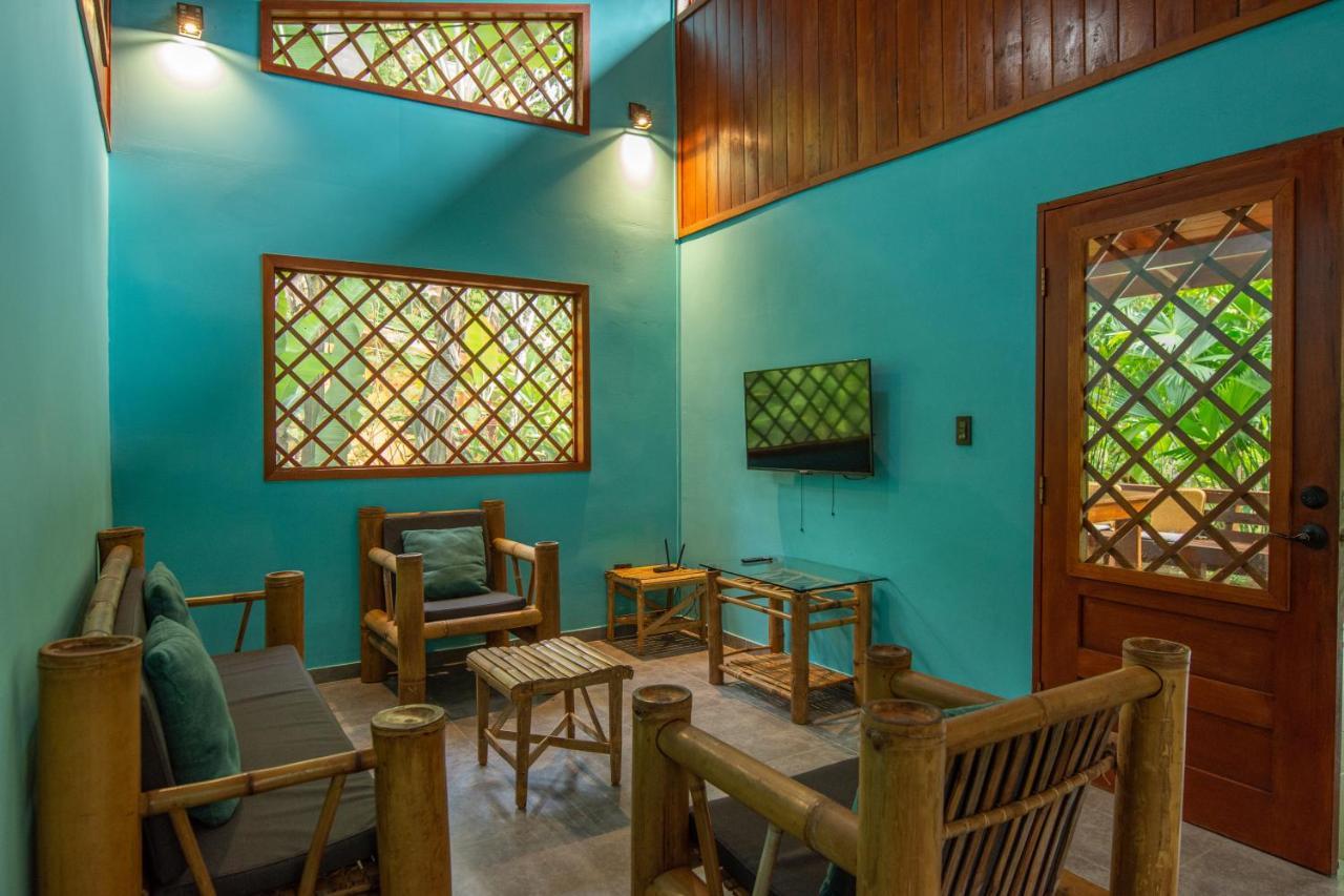 Villa Pina Dorada Dependencia Del Hotel Casa Merlin Puerto Viejo de Talamanca المظهر الخارجي الصورة