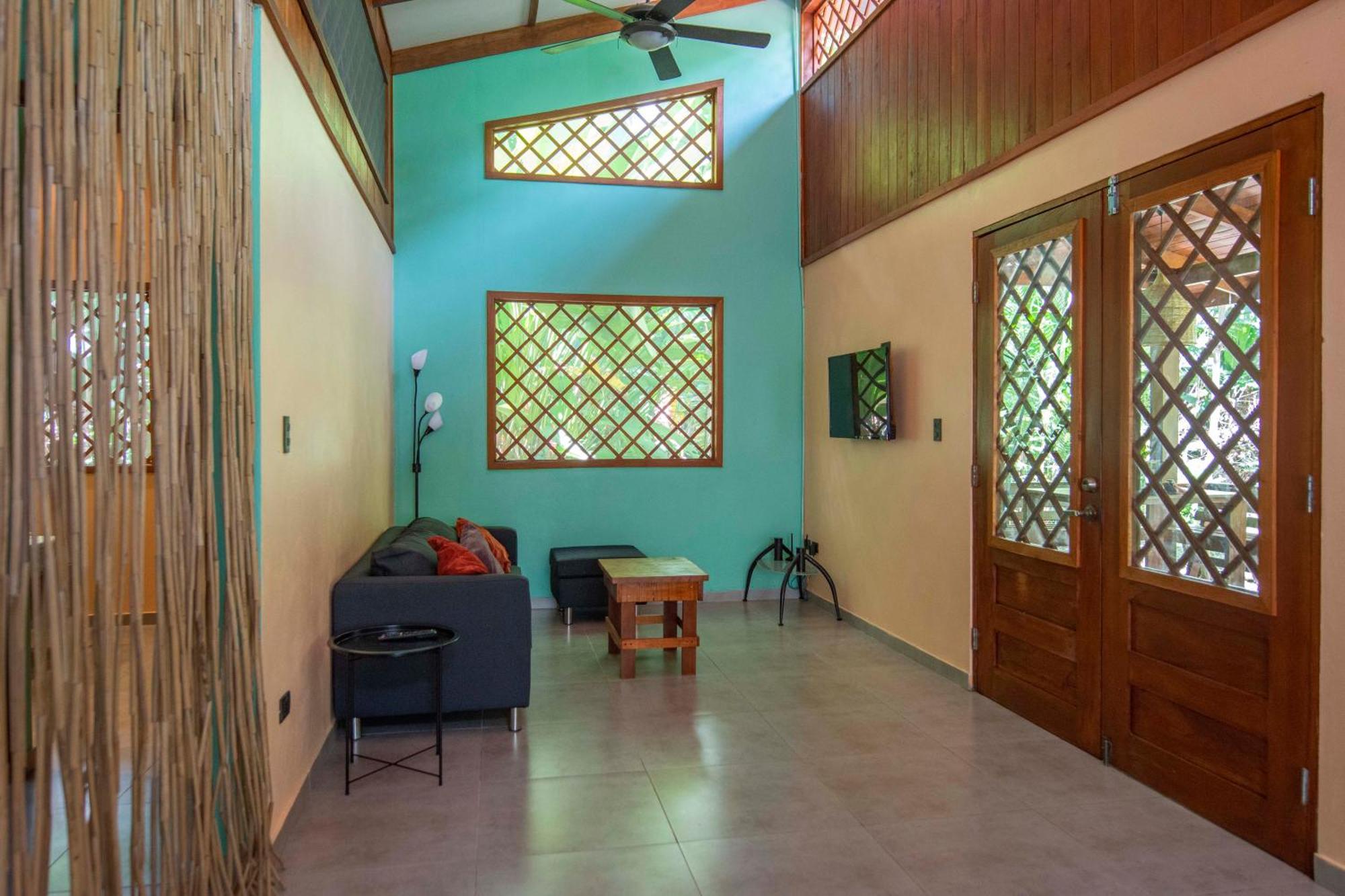 Villa Pina Dorada Dependencia Del Hotel Casa Merlin Puerto Viejo de Talamanca المظهر الخارجي الصورة