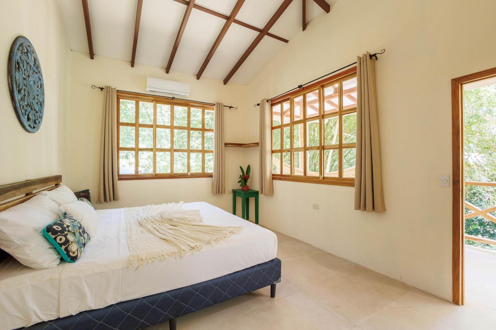 Villa Pina Dorada Dependencia Del Hotel Casa Merlin Puerto Viejo de Talamanca المظهر الخارجي الصورة