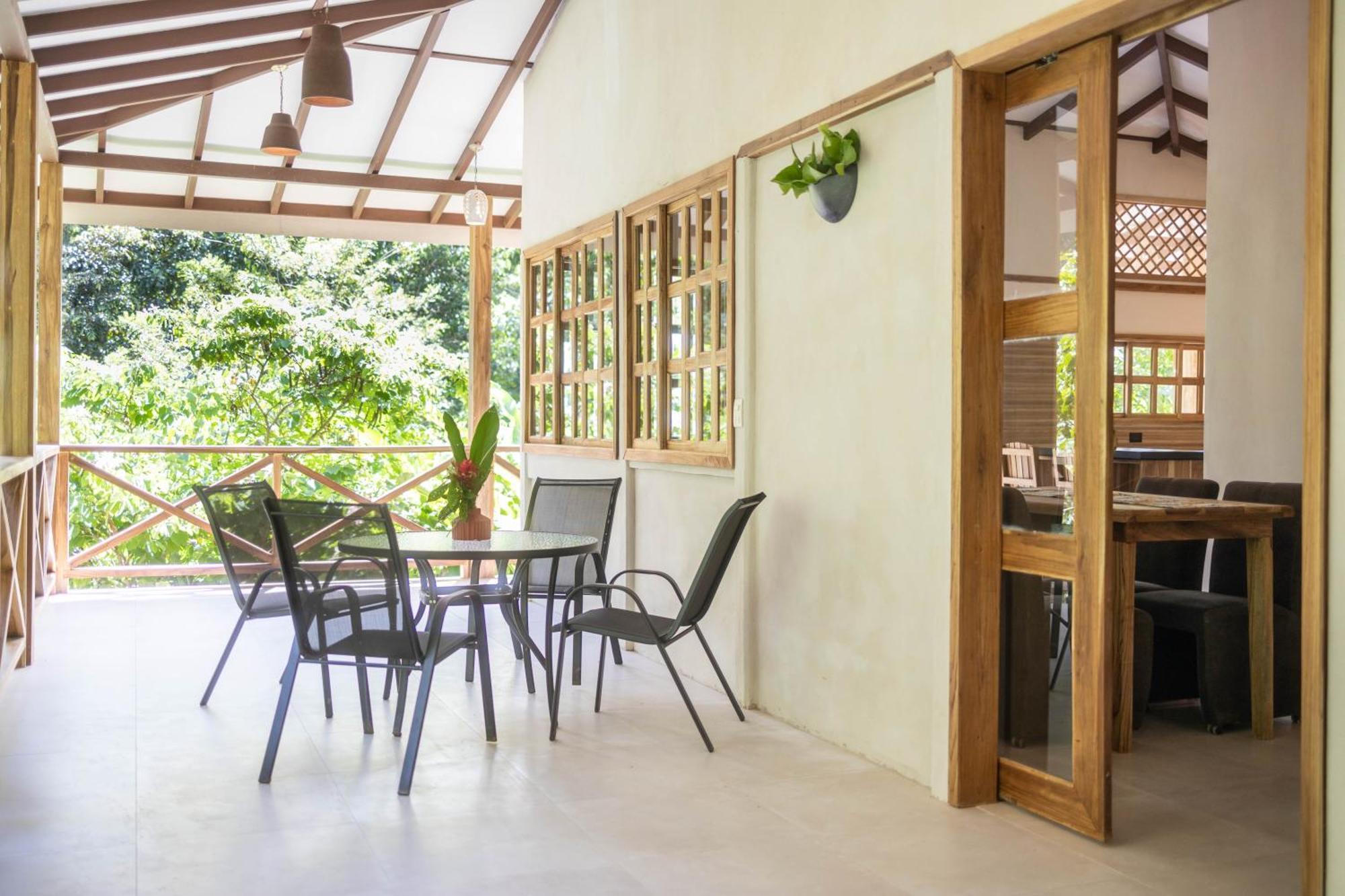 Villa Pina Dorada Dependencia Del Hotel Casa Merlin Puerto Viejo de Talamanca المظهر الخارجي الصورة