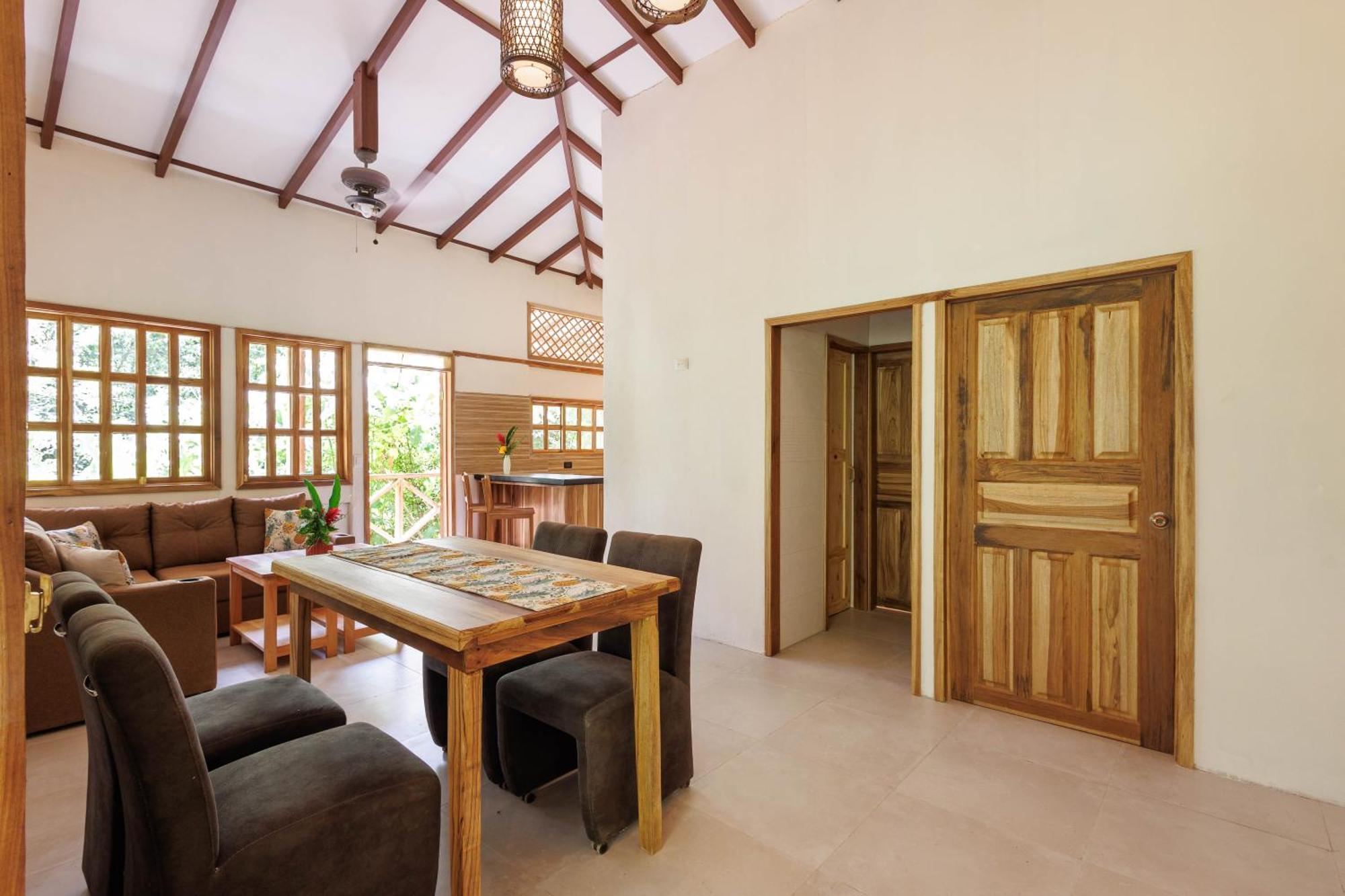 Villa Pina Dorada Dependencia Del Hotel Casa Merlin Puerto Viejo de Talamanca المظهر الخارجي الصورة
