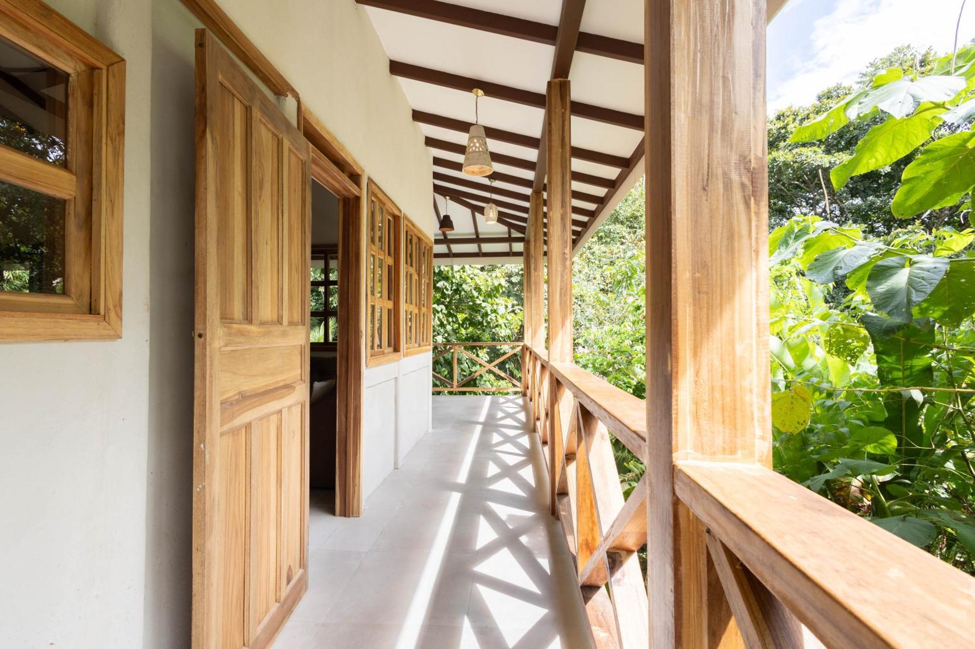 Villa Pina Dorada Dependencia Del Hotel Casa Merlin Puerto Viejo de Talamanca المظهر الخارجي الصورة